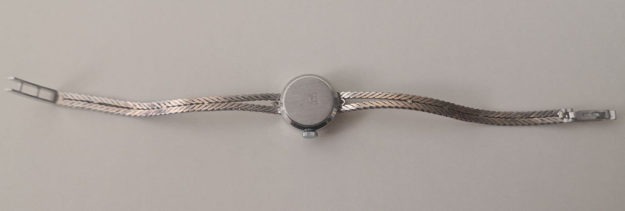 Золотые часы. 585 пр. Швейцарские. Женские.