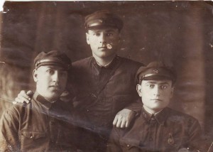 Несколько фото РККА. Петлицы, шифровки...