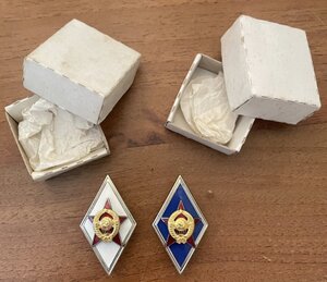 3 ромбика военной Академии и ВУЗа