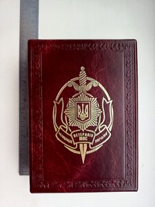 Знак ассоціація ветеранів  МВС України в рідному футлярі