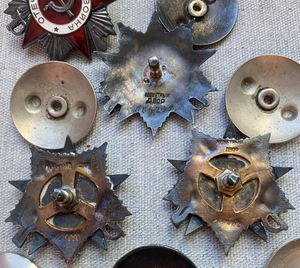 Четыре ОВ (две 1ст) -три КЗ с документом + докум. на медали