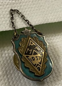 Лесной техникум_____ 9выпуск(1957г.)____серебро+бронза+эмаль