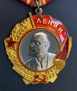 2 Ленина в люксе