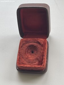 Коробочка от знака