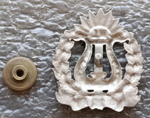 Знак Московского общества квартетного пения Лидертафель 1861