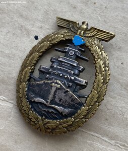 Знак “Член Команды Линейного Корабля или Крейсера”