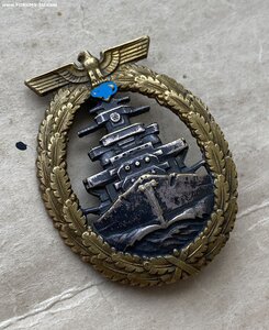 Знак “Член Команды Линейного Корабля или Крейсера”