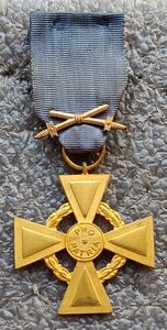 Золотой крест Почетного Легиона с мечами 1914-1918 гг.