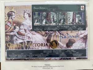25 фунтов Гернси 2001 г