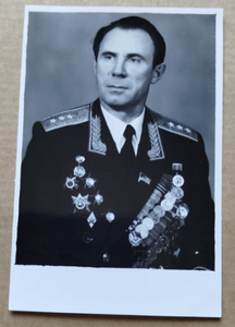 За службу родине в ВС СССР 2я и 3я степень на генерал - полк
