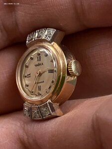 Женские золотые " Ч А Й К А" с брЮликами