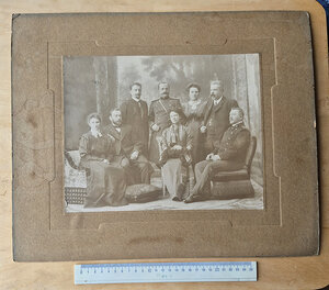 Очень большое фото офицера с семьей. Российская Империя