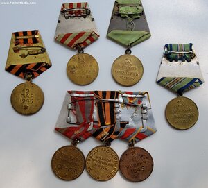 Медали Боевые.