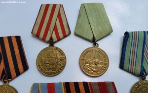 Медали Боевые.
