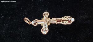 Золотой нательный крест. Эмаль,бриллианты.