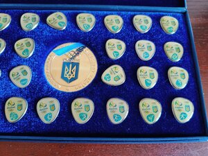 Набор знаків (28 штук)+ медаль  НОК України, РІО-ДЕ-Жанейро