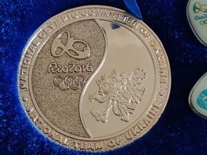 Набор знаків (28 штук)+ медаль  НОК України, РІО-ДЕ-Жанейро