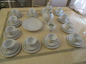 Антиквартый сервиз. На 12 персон.Мейсен.Тыква.