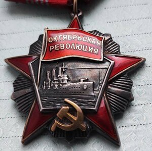 ТКЗ 632219 и Окт. Революция 50277 на одного на доках