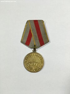 За Освобождение Варшавы (паяное ухо).