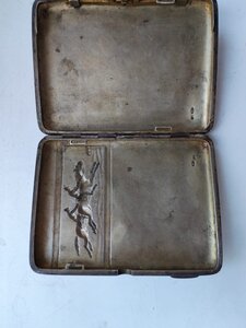 Портсигар скачки 84 проба, 2А