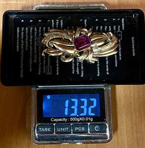 Большая золотая брошь. 13,32 грамма.