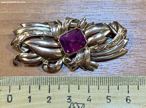 Большая золотая брошь. 13,32 грамма.