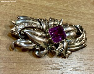 Большая золотая брошь. 13,32 грамма.