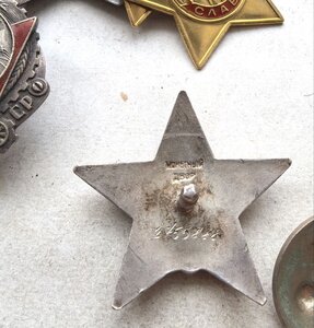 Кз 2755886 Артиллерист убил из личного оружия 10 немцев!