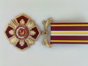ВІДЗНАКА: ЗА ЗАСЛУГИ ПЕРЕД НОТАРІАТОМ