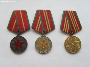 Выслуга МВД СССР с серебряной 20-кой.
