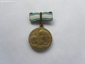 5 медалей материнства 1 ст и 6 медалей 2 ст. Вместе.