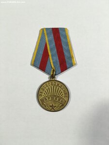 За Освобождение Варшавы (сточеное ухо).