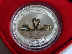Ниуэ 2 доллара 2009 г. Любовь драгоценна. Чёрные лебеди.
