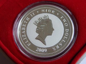 Ниуэ 2 доллара 2009 г. Любовь драгоценна. Чёрные лебеди.