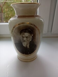 ВАЗА В ЧЕСТЬ 150 ЛЕТИЯ ЗИК.1959г ЗИК