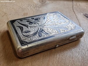 Портсигар вес 187гр.