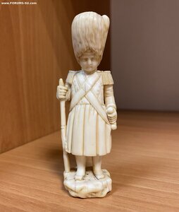 Дореволюционная Нэцкэ. Слоновая кость.