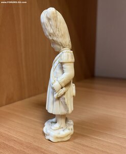 Дореволюционная Нэцкэ. Слоновая кость.