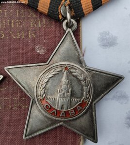 БОЕВЫЕ СЛАВЫ 2-СТ 30857 часы 9.05 , 3-ст. 259940 С ДОКУМ.