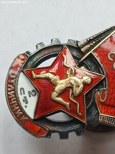 Отличник ГТО 2 ст., серебро, позолота, состояние!