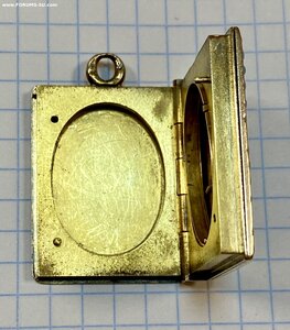 Золотая книга с алмазами. 56 проба. 24 грамма.