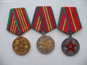 Выслуга КГБ. Х, XV, ХХ (серебро, острые лучи) лет