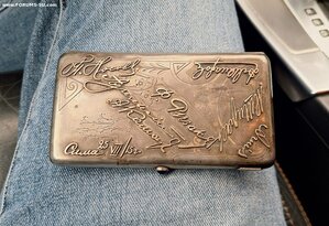 Серебряный портсигар 1915 г. в Золоте по цене металла !
