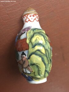 Старинная фарфоровая табакерка, Китай