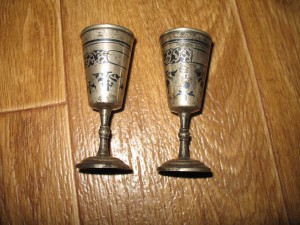 2 серебряные стопки