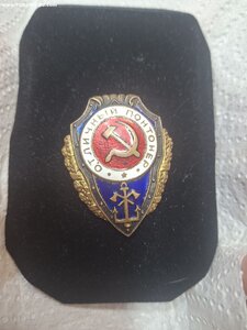 Отличный Понтонер. Красавец!