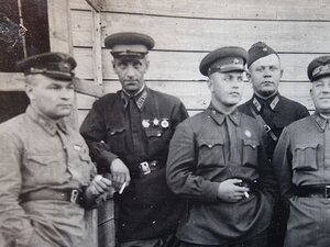 Ком.состав 1942г. Лётчики. Шишки.
