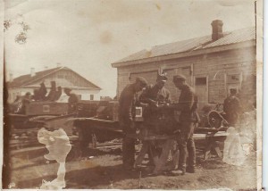 Три фото. Танкисты.