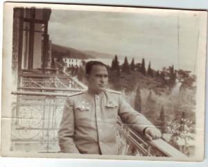 Два фото. Пять знаков.